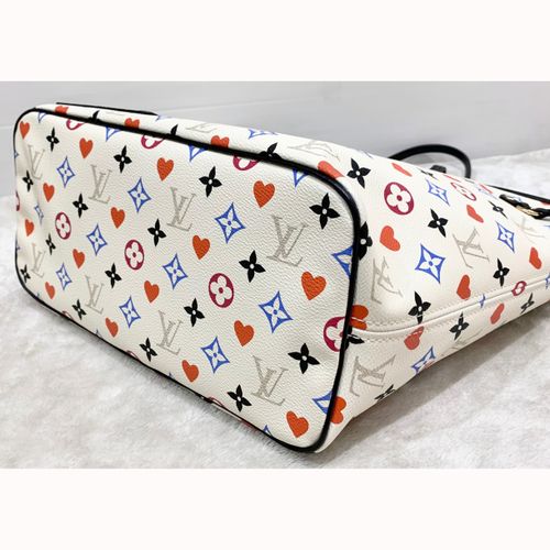 LOUIS VUITTON Game On Neverfull MM Tote Bag and wristlet pouch & org  box/packag